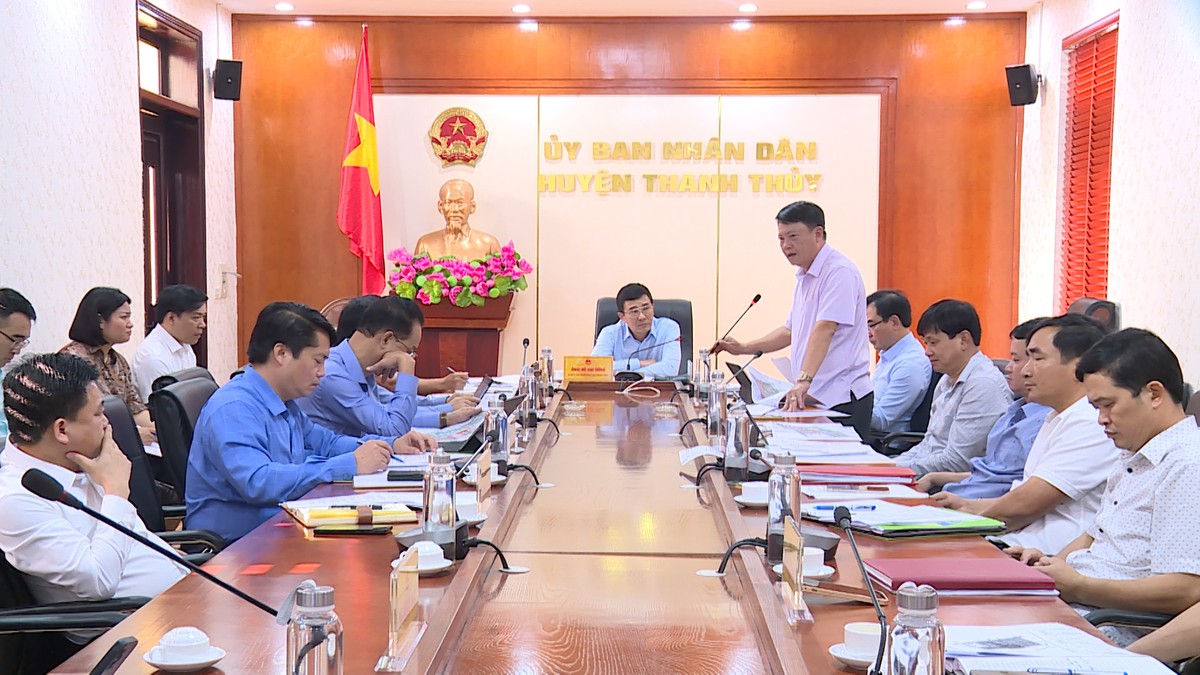 Ông Hồ Đại Dũng, Phó chủ tịch UBND tỉnh Phú Thọ làm việc với UBND huyện Thanh Thủy (Ảnh: hanhthuy.phutho.gov.vn) Ông Hồ Đại Dũng, Phó chủ tịch UBND tỉnh Phú Thọ làm việc với UBND huyện Thanh Thủy (Ảnh: hanhthuy.phutho.gov.vn)