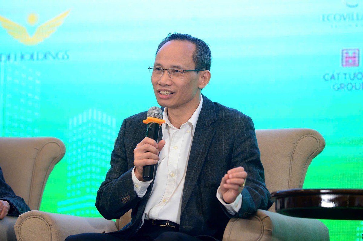 TS. Cấn Văn Lực, Chuyên gia Kinh tế trưởng của BIDV TS. Cấn Văn Lực, Chuyên gia Kinh tế trưởng của BIDV