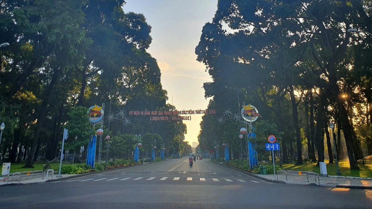 Đường Lê Duẩn, đoạn dẫn tới Dinh Độc Lập Đường Lê Duẩn, đoạn dẫn tới Dinh Độc Lập