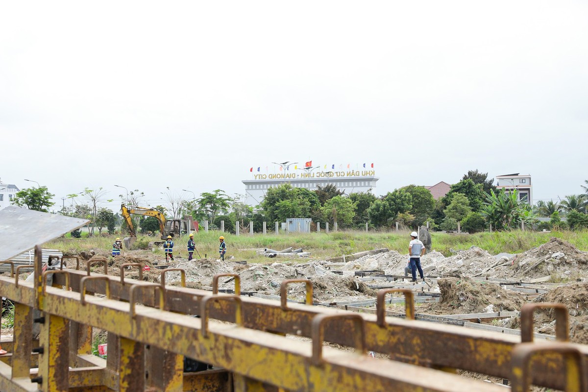 Công trình thi công The Diamond City đang được đẩy nhanh tiến độ đảm bảo bàn giao đúng cam kết với khách hàng (Nguồn ảnh: Thắng Lợi Group)