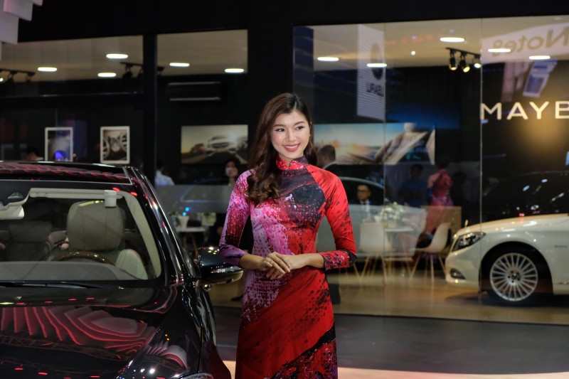 Hình ảnh đầu tiên về 100 mẫu xe tại triển lãm ôtô nhập khẩu ảnh 1