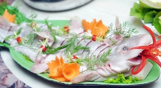 Tò mò với đặc sản “thủy quái” biển Đông ở Quảng Bình ảnh 2 Tò mò với đặc sản “thủy quái” biển Đông ở Quảng Bình ảnh 2