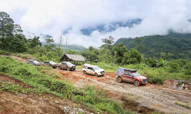 Hành trình của những tay lái bán tải có 'tầm' và có 'tâm' ảnh 2 Hành trình của những tay lái bán tải có 'tầm' và có 'tâm' ảnh 2