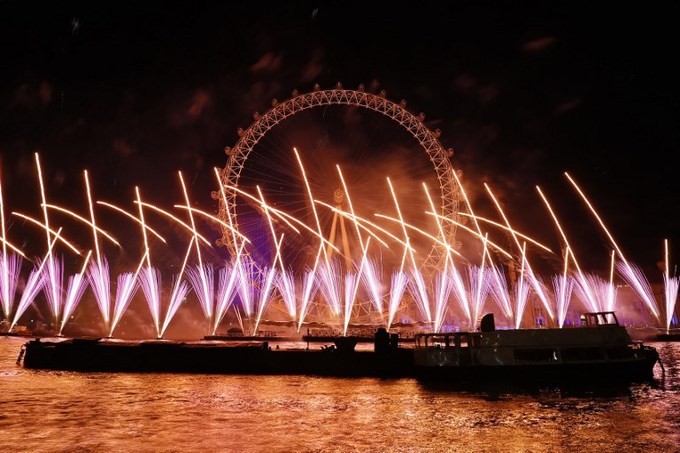 Những màn pháo hoa mãn nhãn chào 2018 ảnh 3