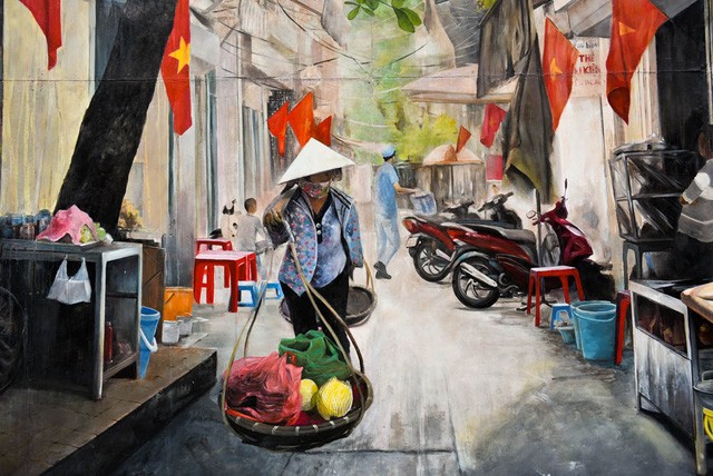 Ngắm tranh bích họa trên những vòm cầu phố Phùng Hưng ảnh 9