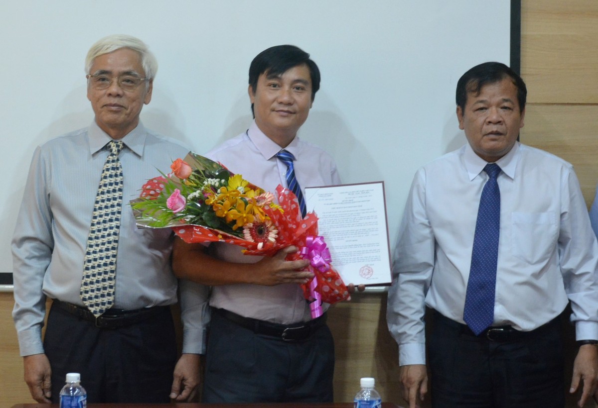 Điều động, bổ nhiệm nhân sự 5 địa phương ảnh 3