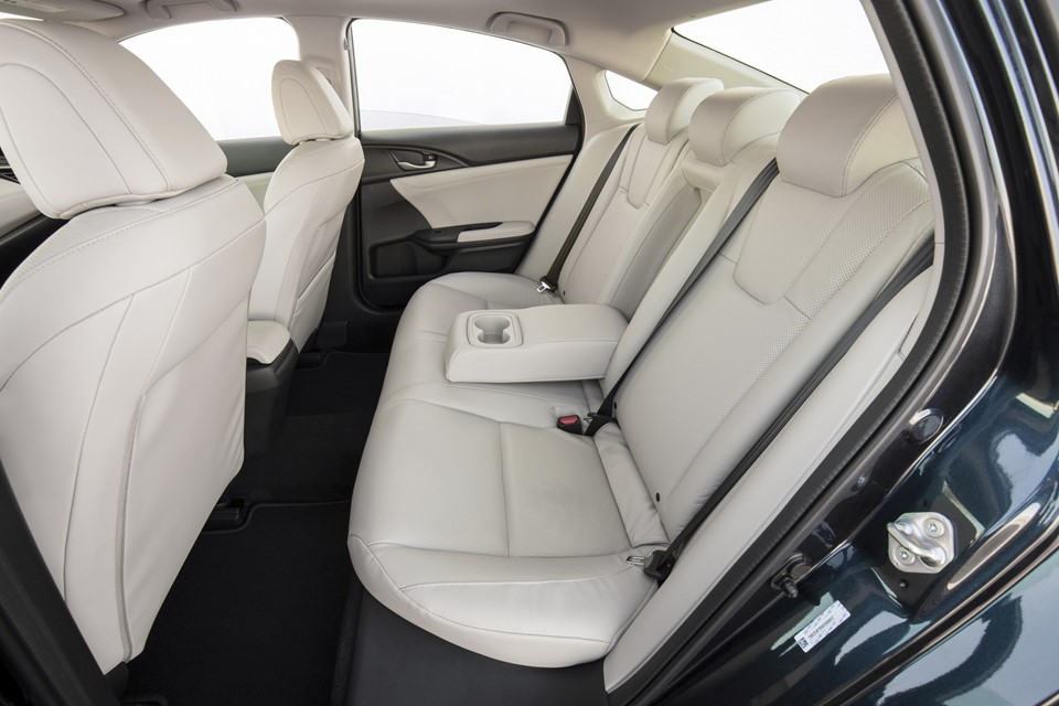 Honda sắp ra mắt Insight 2019, tiêu thụ nhiên liệu 4,2l/100 km ảnh 8 Honda sắp ra mắt Insight 2019, tiêu thụ nhiên liệu 4,2l/100 km ảnh 8