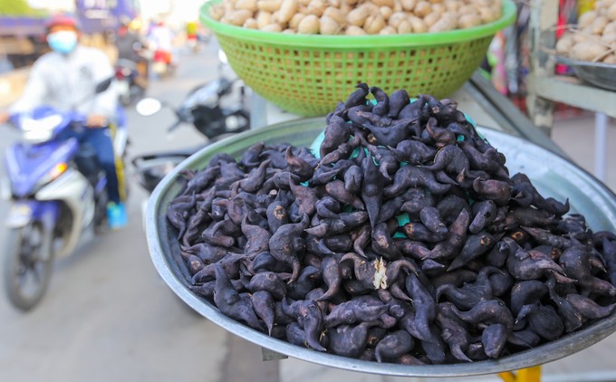 Đặc sản miền Tây trên vỉa hè Sài Gòn ảnh 11