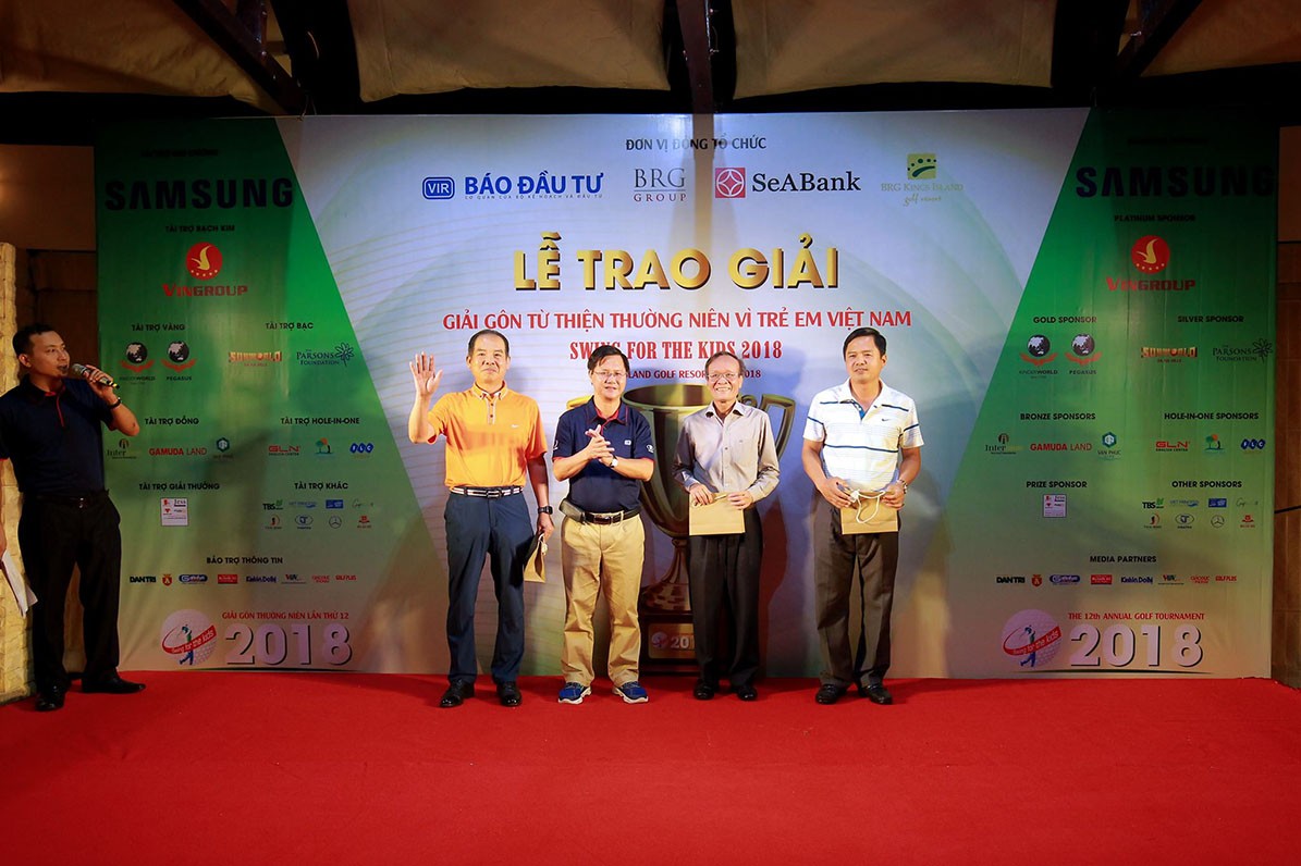 Những khoảnh khắc ấn tượng tại giải Golf Swing for the Kids 2018 ảnh 65
