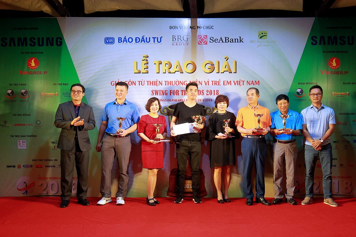 Những khoảnh khắc ấn tượng tại giải Golf Swing for the Kids 2018 ảnh 68