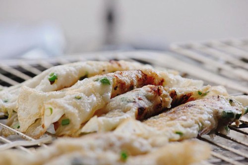 Quán bánh xèo Quảng Ngãi bán 1.000 chiếc mỗi ngày ở Sài Gòn ảnh 3