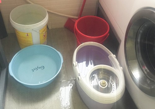 Người dân khu đô thị cao cấp Mulberry Lane khốn đốn vì thiếu nước sạch ảnh 1 Người dân khu đô thị cao cấp Mulberry Lane khốn đốn vì thiếu nước sạch ảnh 1