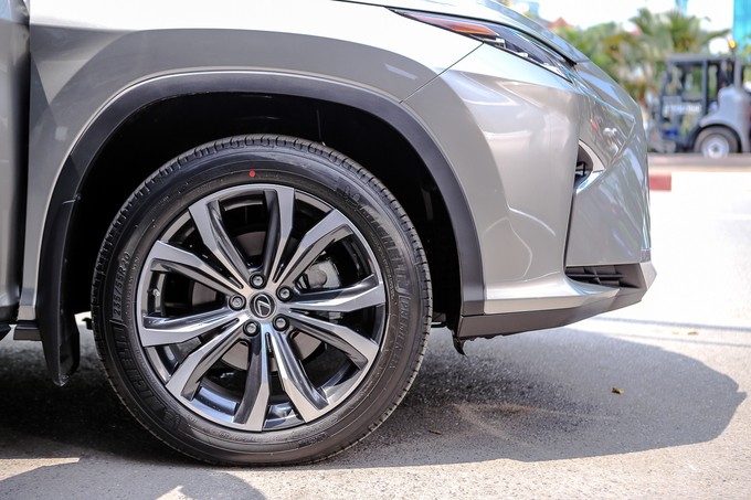 Lexus RX350L 7 chỗ đầu tiên về Việt Nam giá 5 tỷ ảnh 11