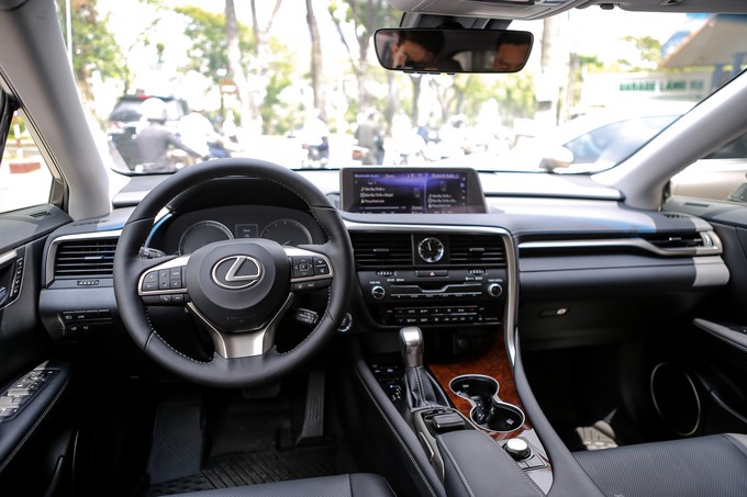 Lexus RX350L 7 chỗ đầu tiên về Việt Nam giá 5 tỷ ảnh 5