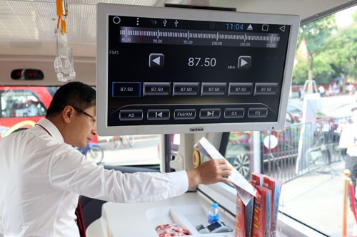 Tuyến buýt hai tầng đầu tiên khai trương ở Hà Nội ảnh 2 Tuyến buýt hai tầng đầu tiên khai trương ở Hà Nội ảnh 2