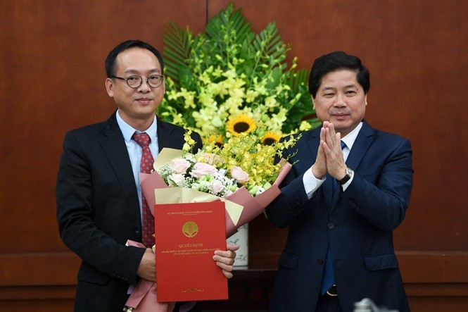 Bổ nhiệm nhân sự Tòa án nhân dân tối cao, Bộ Ngoại giao, Bộ Nông nghiệp và phát triển nông thôn ảnh 3 Bổ nhiệm nhân sự Tòa án nhân dân tối cao, Bộ Ngoại giao, Bộ Nông nghiệp và phát triển nông thôn ảnh 3