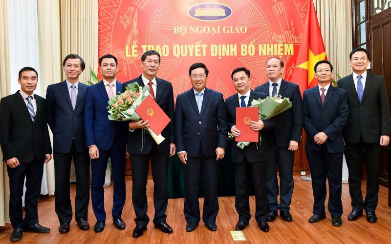 Bộ trưởng Ngoại giao trao quyết định bổ nhiệm 2 Tổng Lãnh sự ảnh 2 Bộ trưởng Ngoại giao trao quyết định bổ nhiệm 2 Tổng Lãnh sự ảnh 2