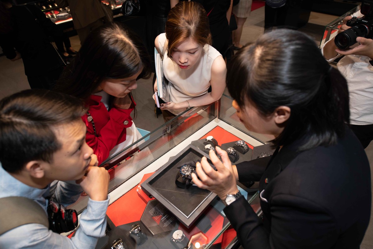 Thương hiệu đồng hồ TAG Heuer ra mắt cửa hàng mới ảnh 1 Thương hiệu đồng hồ TAG Heuer ra mắt cửa hàng mới ảnh 1