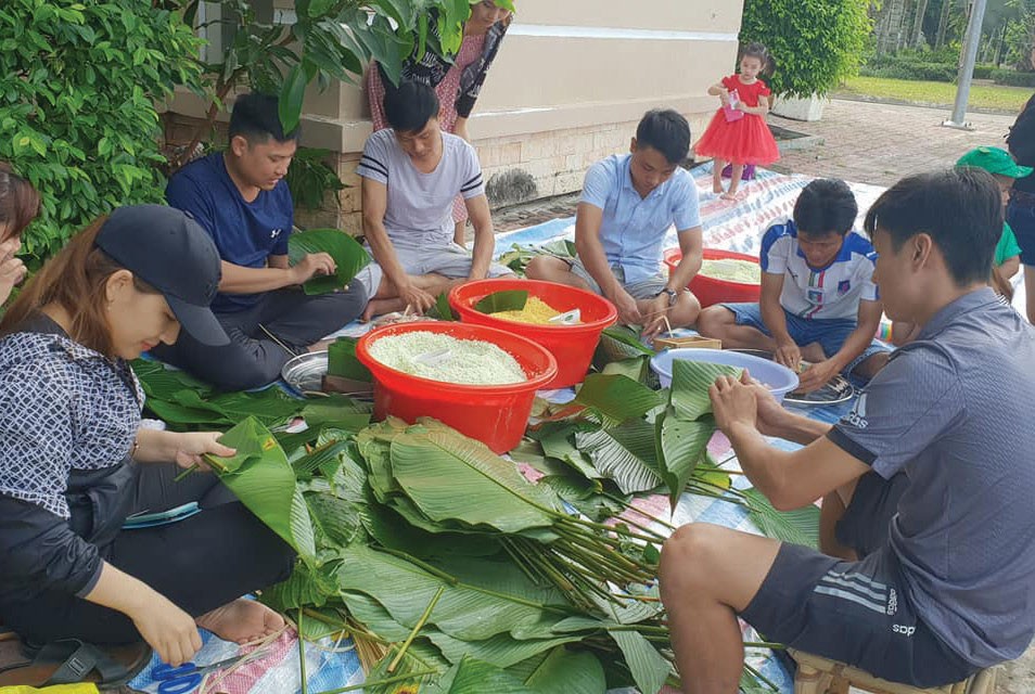 Ngày Tết không ngơi tiếng máy ảnh 1 Ngày Tết không ngơi tiếng máy ảnh 1