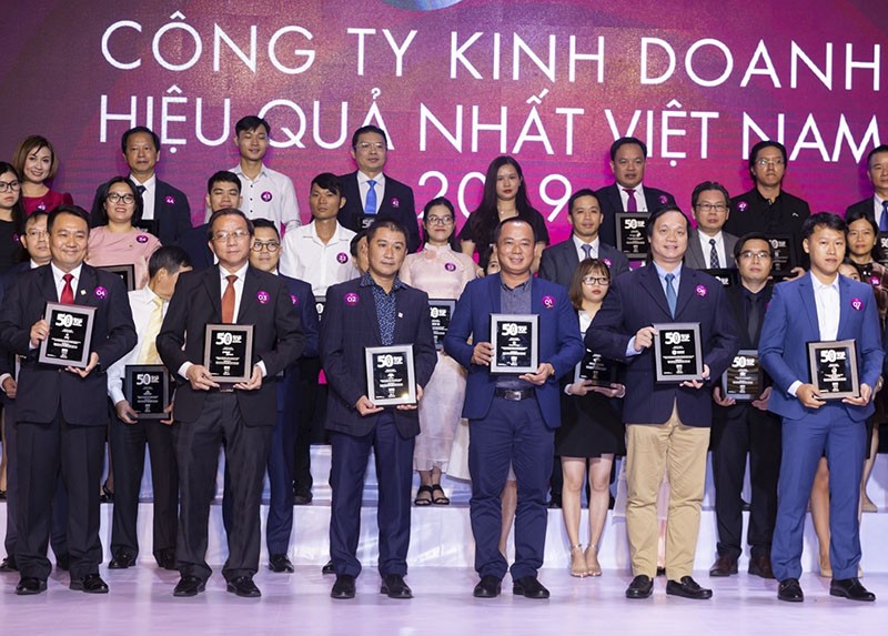 4 lần giành vị trí Quán quân Top 50 Công ty niêm yết tốt nhất và bí quyết của Thế Giới Di Động ảnh 1 4 lần giành vị trí Quán quân Top 50 Công ty niêm yết tốt nhất và bí quyết của Thế Giới Di Động ảnh 1