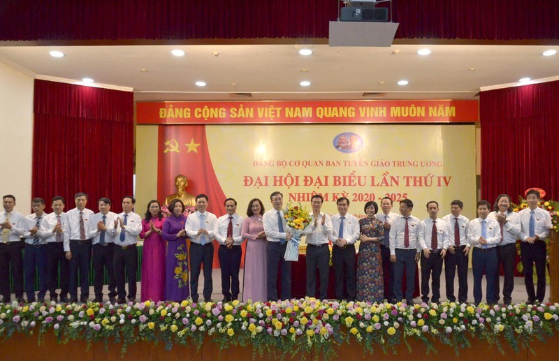 Ông Bùi Trường Giang làm Bí thư Đảng ủy Cơ quan Ban Tuyên giáo Trung ương ảnh 2 Ông Bùi Trường Giang làm Bí thư Đảng ủy Cơ quan Ban Tuyên giáo Trung ương ảnh 2