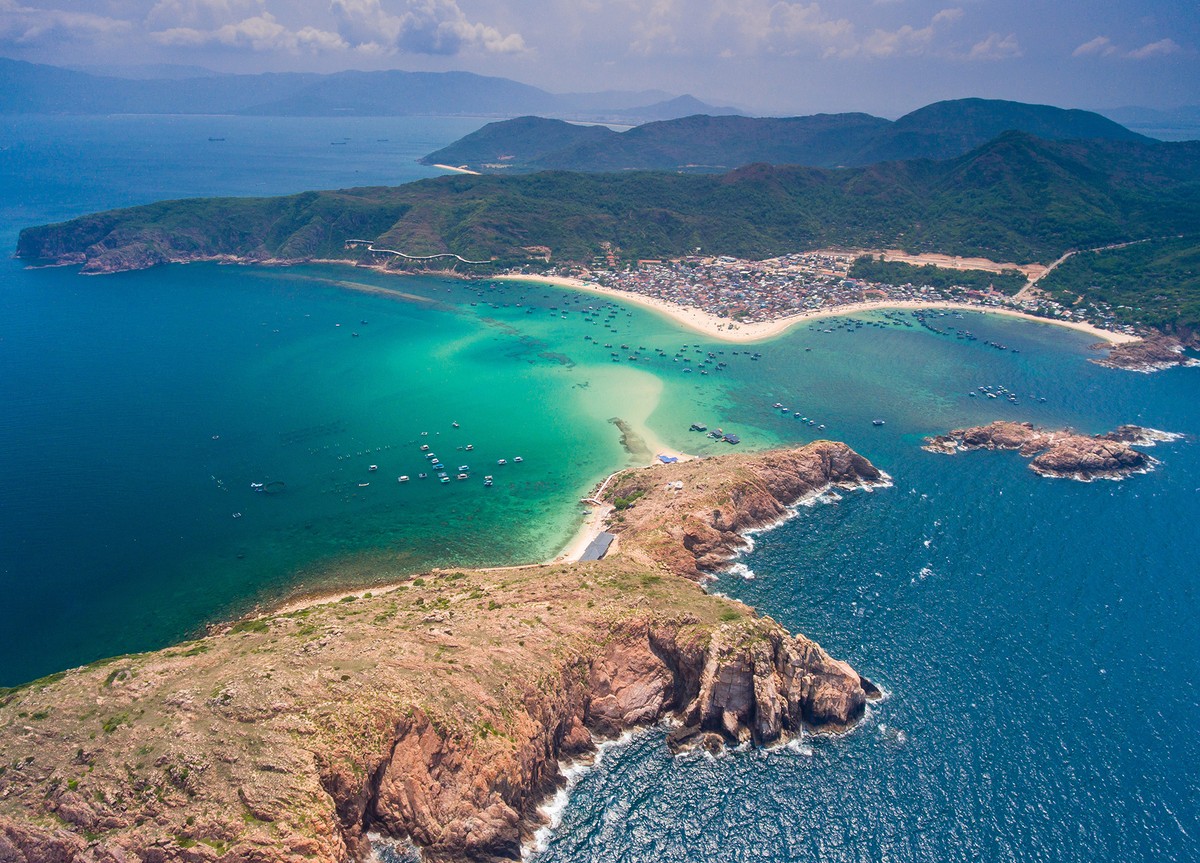 Thị trường Quy Nhơn (Bình Định) ghi dấu thành công của Danh Khôi và đối tác với dự án Nhơn Hội New City. Thị trường Quy Nhơn (Bình Định) ghi dấu thành công của Danh Khôi và đối tác với dự án Nhơn Hội New City.