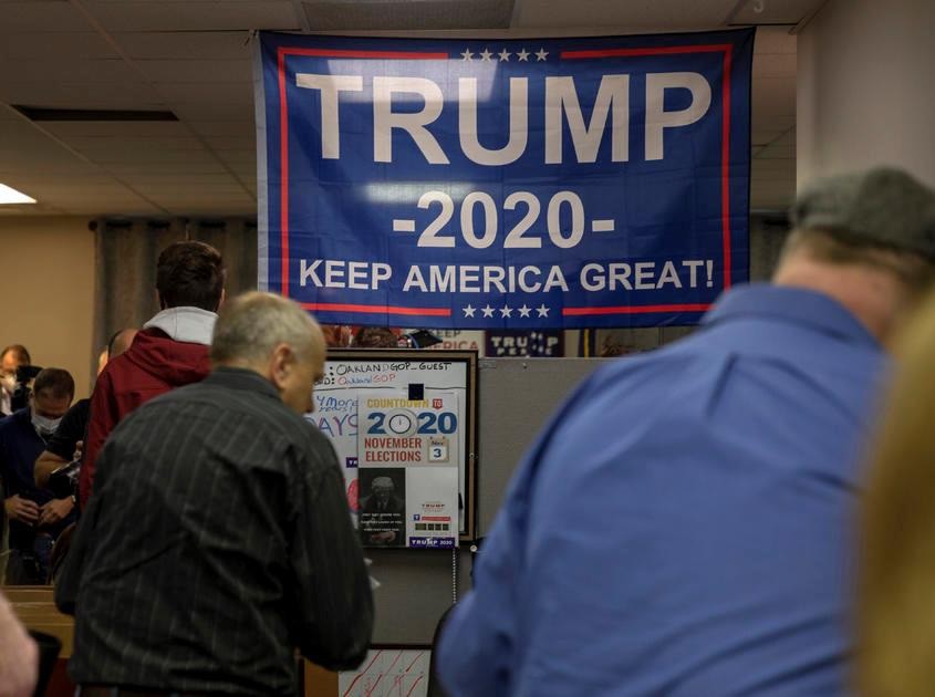 Đội ngũ của ông Trump tìm cách trì hoãn việc chứng nhận kết quả bầu cử ở các hạt, các bang. (Ảnh: Reuters). Đội ngũ của ông Trump tìm cách trì hoãn việc chứng nhận kết quả bầu cử ở các hạt, các bang. (Ảnh: Reuters).