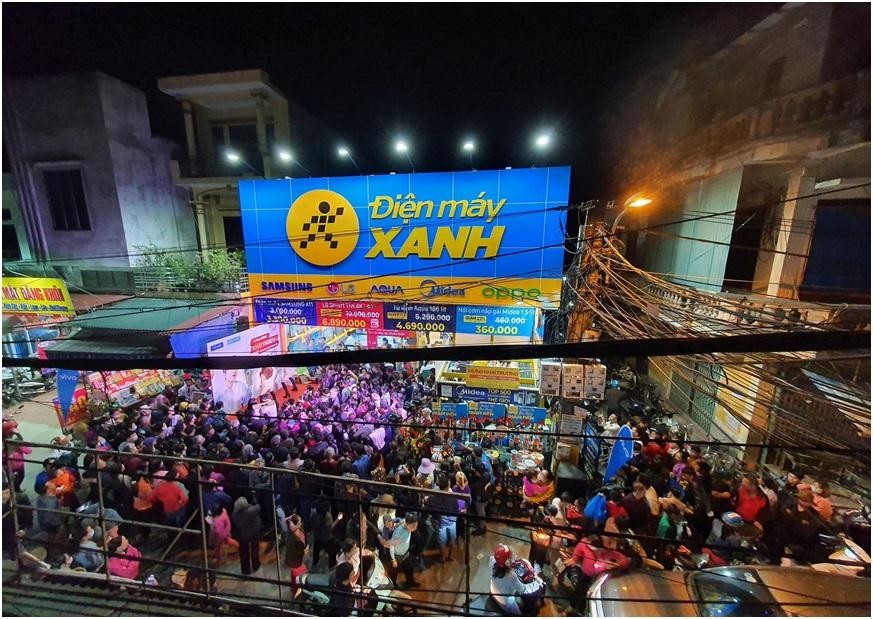 Chuỗi Điện máy Xanh supermini được ủng hộ nhiệt tình bởi các khách hàng vùng nông thôn từ Nam ra Bắc. Chuỗi Điện máy Xanh supermini được ủng hộ nhiệt tình bởi các khách hàng vùng nông thôn từ Nam ra Bắc.