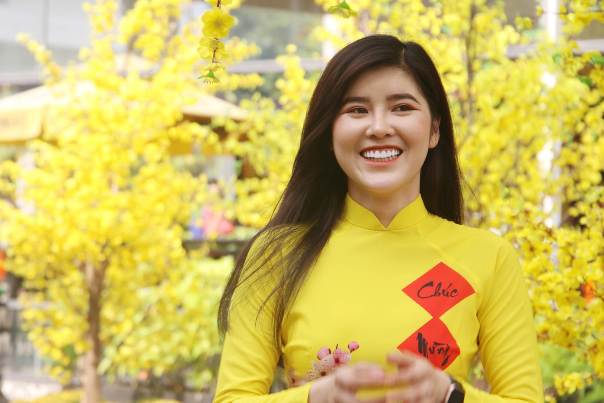 Nụ cười xuân. Nụ cười xuân.