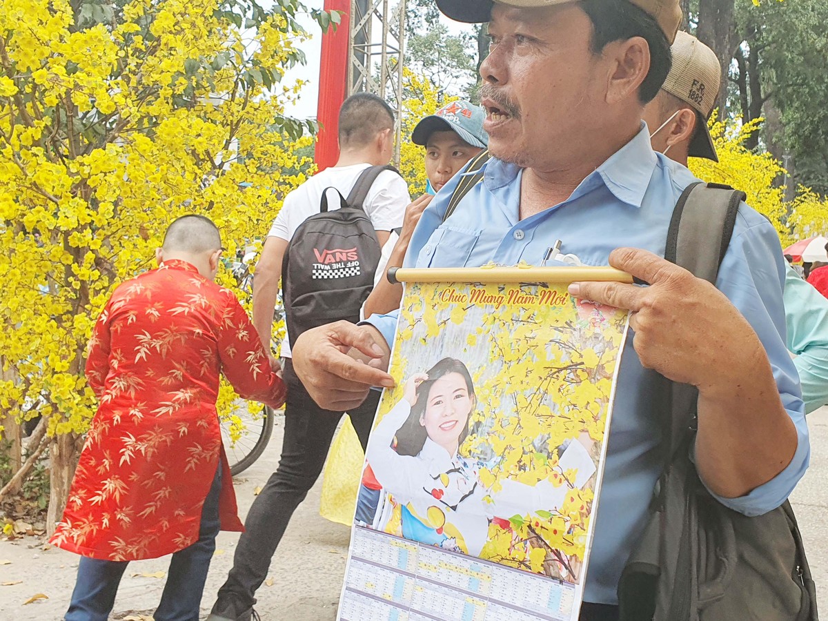 Mời khách chọn rửa tấm hình lớn. Mời khách chọn rửa tấm hình lớn.