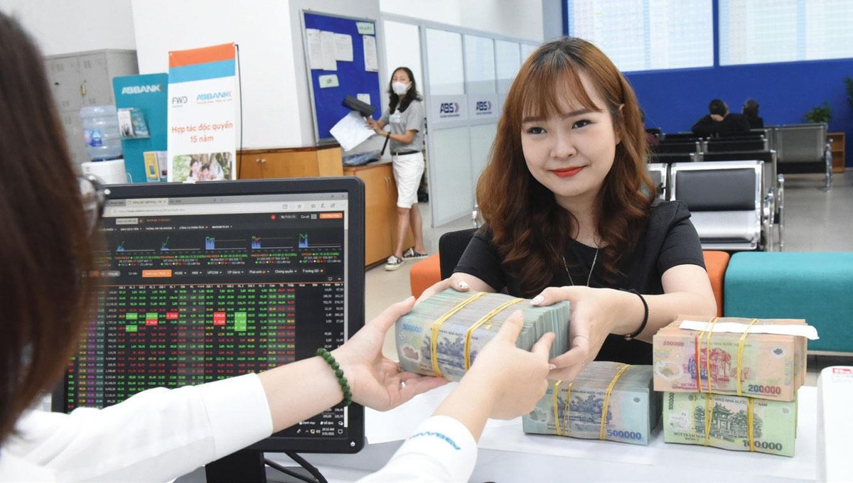 Thanh khoản sôi động ở các cổ phiếu của doanh nghiệp có những câu chuyện mới để kể trong mùa đại hội cổ đông năm nay. Ảnh: Dũng Minh. Thanh khoản sôi động ở các cổ phiếu của doanh nghiệp có những câu chuyện mới để kể trong mùa đại hội cổ đông năm nay. Ảnh: Dũng Minh.