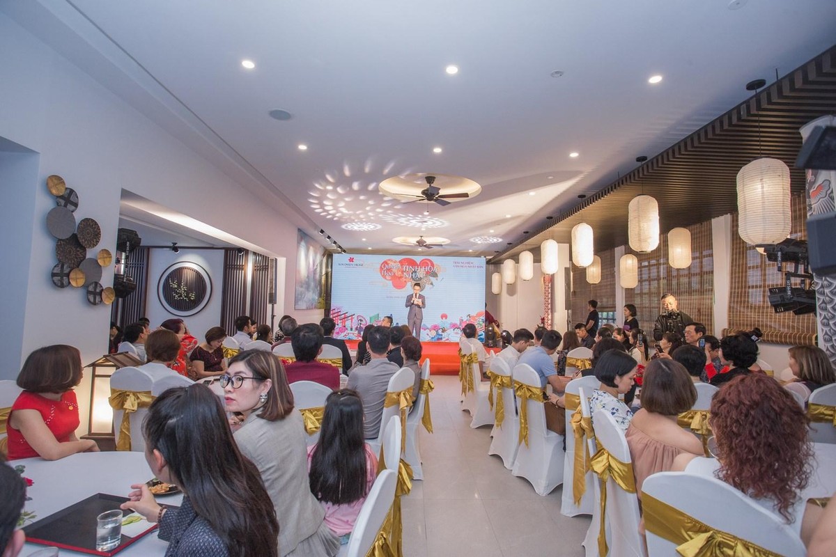 Nối tiếp thành công của hàng loạt sự kiện ra mắt thị trường sản phẩm Sun Onsen Village, chủ đầu tư Sun Group mang đến các hoạt động trải nghiệm văn hóa Nhật Bản, để khách hàng có thể cảm nhận rõ nét nhất nét tinh hoa của nền văn hoá đặc sắc này. Sự kiện quy tụ các nhà đầu tư và tầng lớp thượng lưu miền Bắc – những người đã sớm bị chinh phục bởi giá trị khác biệt của biệt thự khoáng nóng Sun Onsen Village – Limited Edition.
