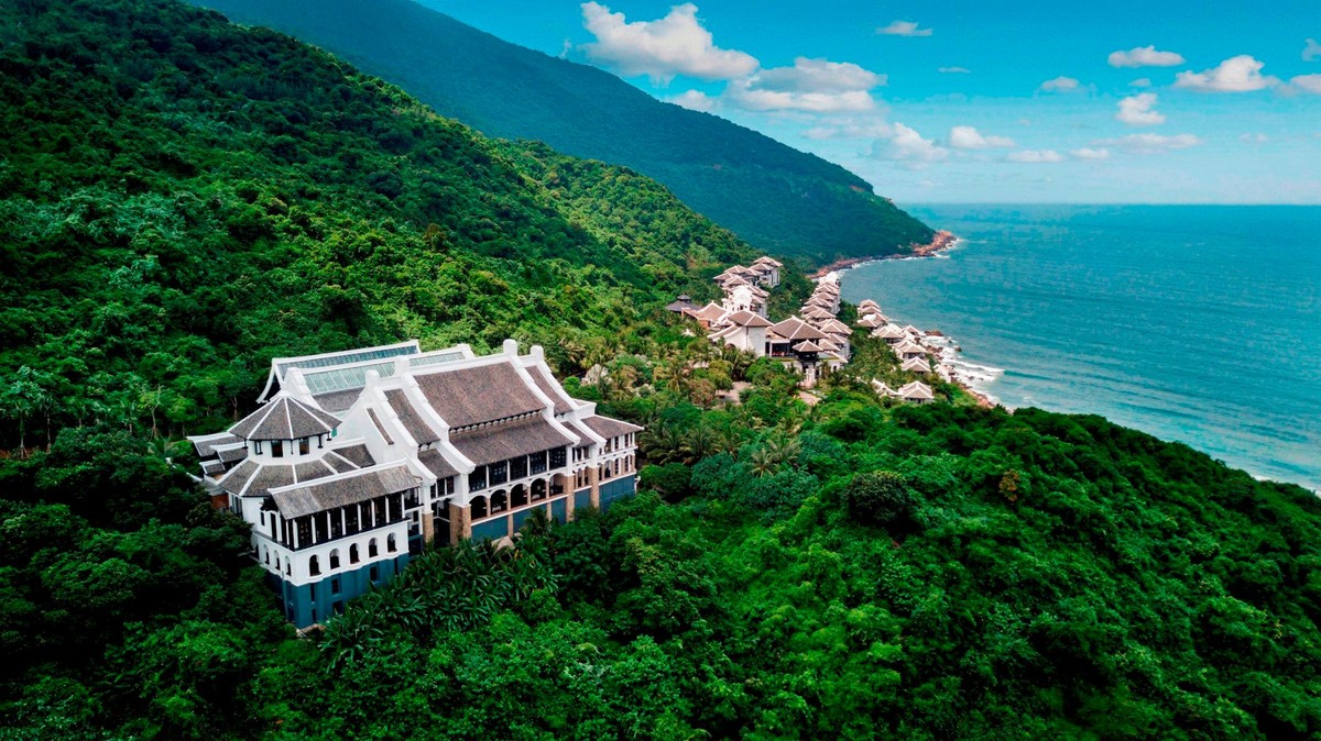 Khu nghỉ dưỡng InterContinental Danang Sun Peninsula Resort - nơi tổ chức hội nghị thượng đỉnh APEC 2017. Khu nghỉ dưỡng InterContinental Danang Sun Peninsula Resort - nơi tổ chức hội nghị thượng đỉnh APEC 2017.