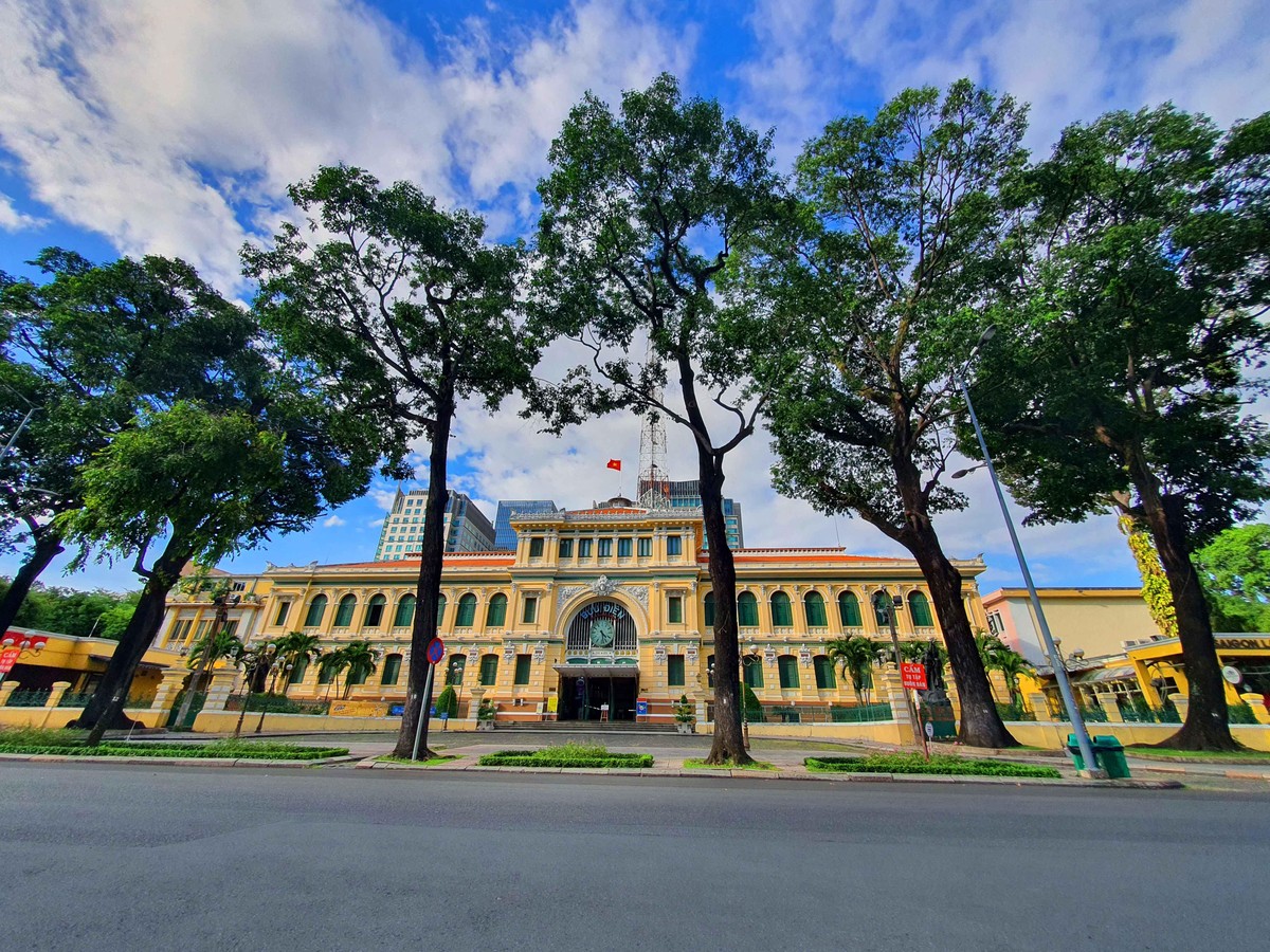 Bưu điện Thành phố. Bưu điện Thành phố.