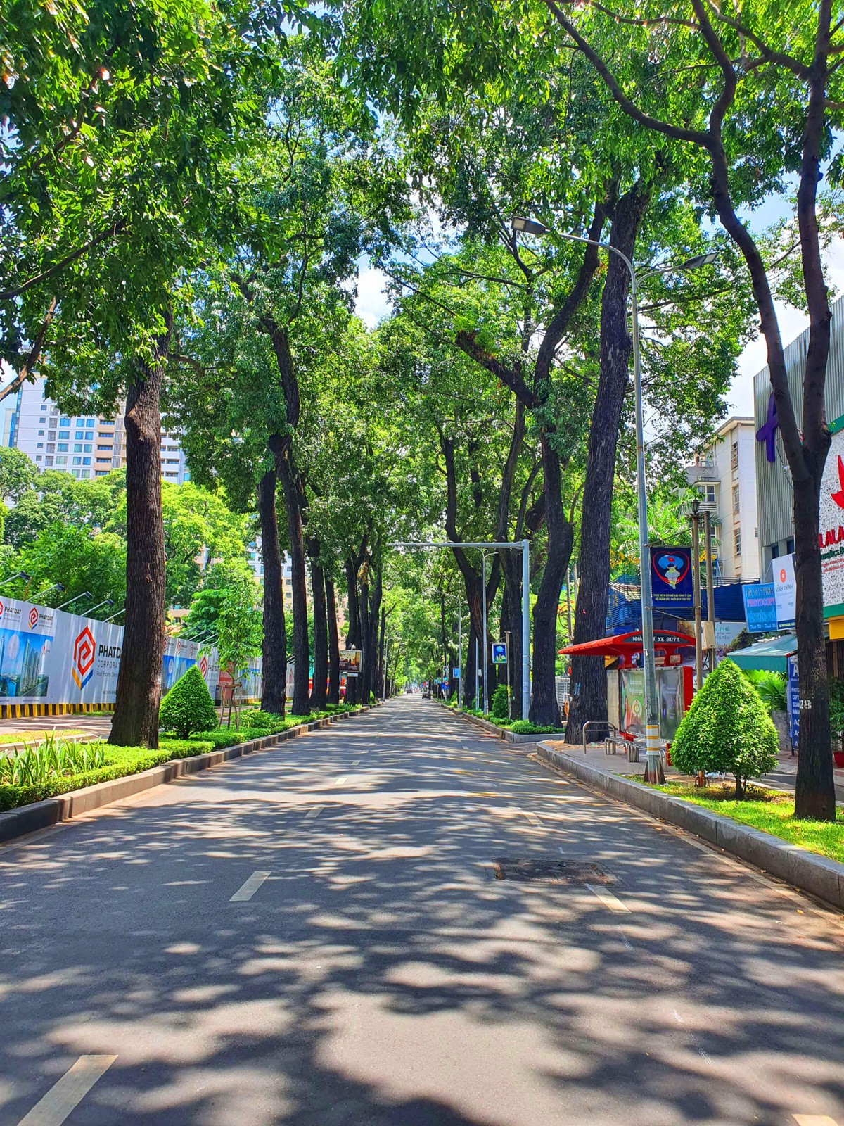 Sài Gòn sẽ sớm bình thường trở lại. Sài Gòn sẽ sớm bình thường trở lại.