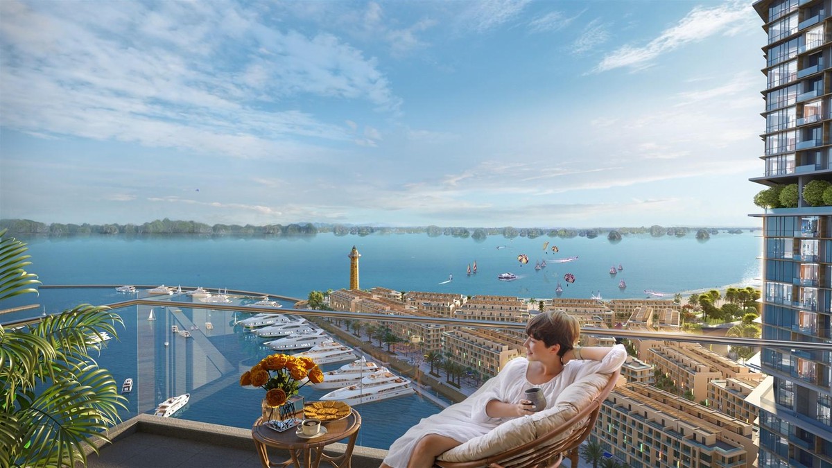 View từ căn hộ Sun Marina Town.