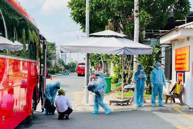 Dự báo trong thời gian tới tỉnh Bình Dương có thể sẽ phát hiện thêm nhiều ca mắc Covid-19 mới, lên đến khoảng 15.000 - 20.000 người. Dự báo trong thời gian tới tỉnh Bình Dương có thể sẽ phát hiện thêm nhiều ca mắc Covid-19 mới, lên đến khoảng 15.000 - 20.000 người.