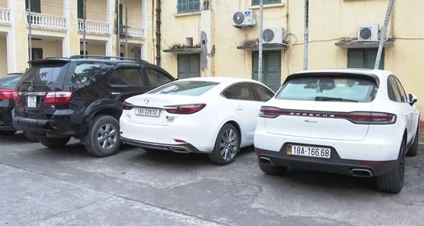 Tang vật thu giữ trong vụ án. (Ảnh: TTXVN phát). Tang vật thu giữ trong vụ án. (Ảnh: TTXVN phát).