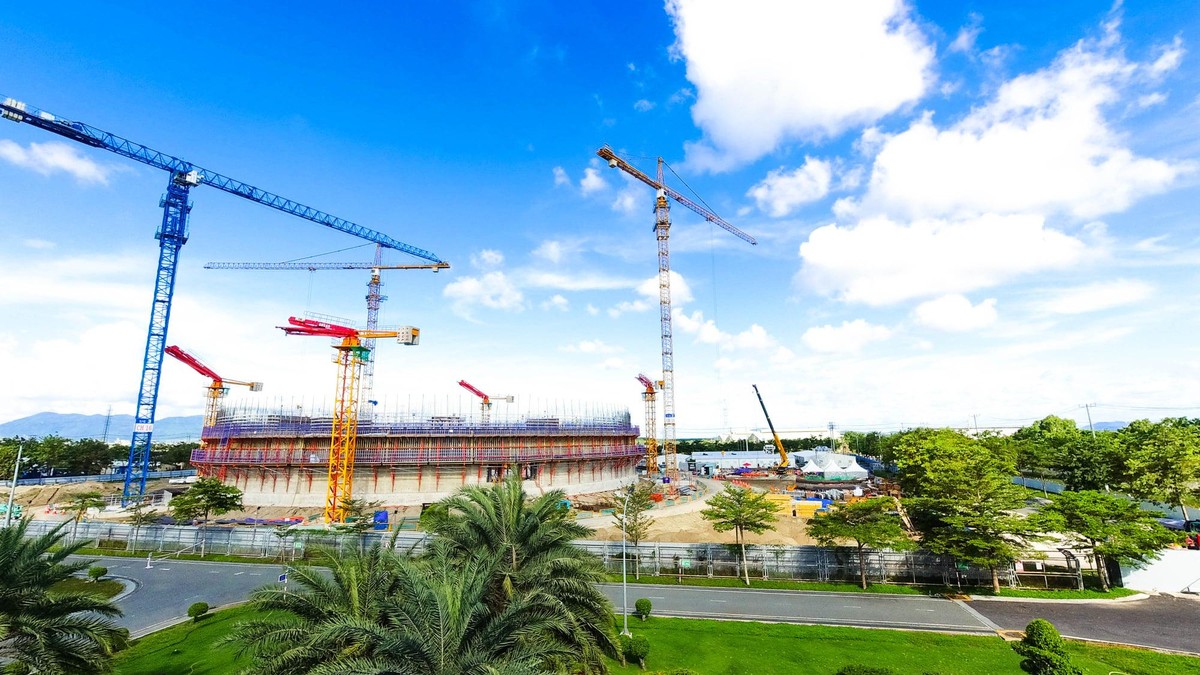 Dự án Kho chứa LNG Thị Vải - BR-VT giữ vững nhịp xây dựng giữa đại dịch. Dự án Kho chứa LNG Thị Vải - BR-VT giữ vững nhịp xây dựng giữa đại dịch.