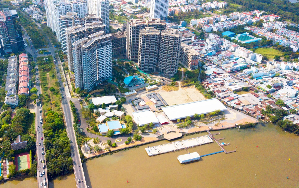 Bến du thuyền đẳng cấp 5 sao sẽ được thi công lại. Bến du thuyền đẳng cấp 5 sao sẽ được thi công lại.