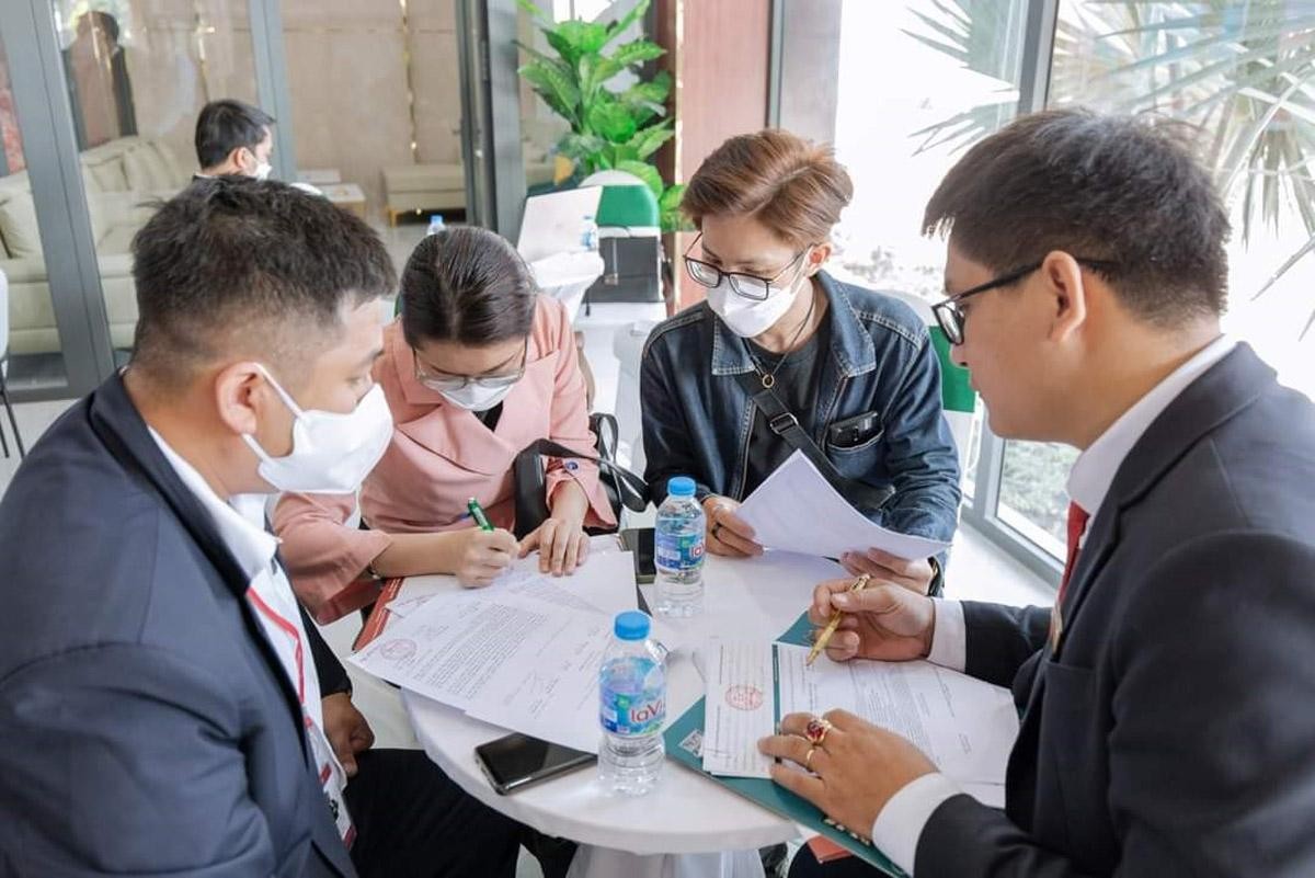 Mức giá hiếm có, khó tìm và vị trí giáp ranh Tp Thủ Đức đã giúp dự án được người trẻ lựa chọn. Mức giá hiếm có, khó tìm và vị trí giáp ranh Tp Thủ Đức đã giúp dự án được người trẻ lựa chọn.