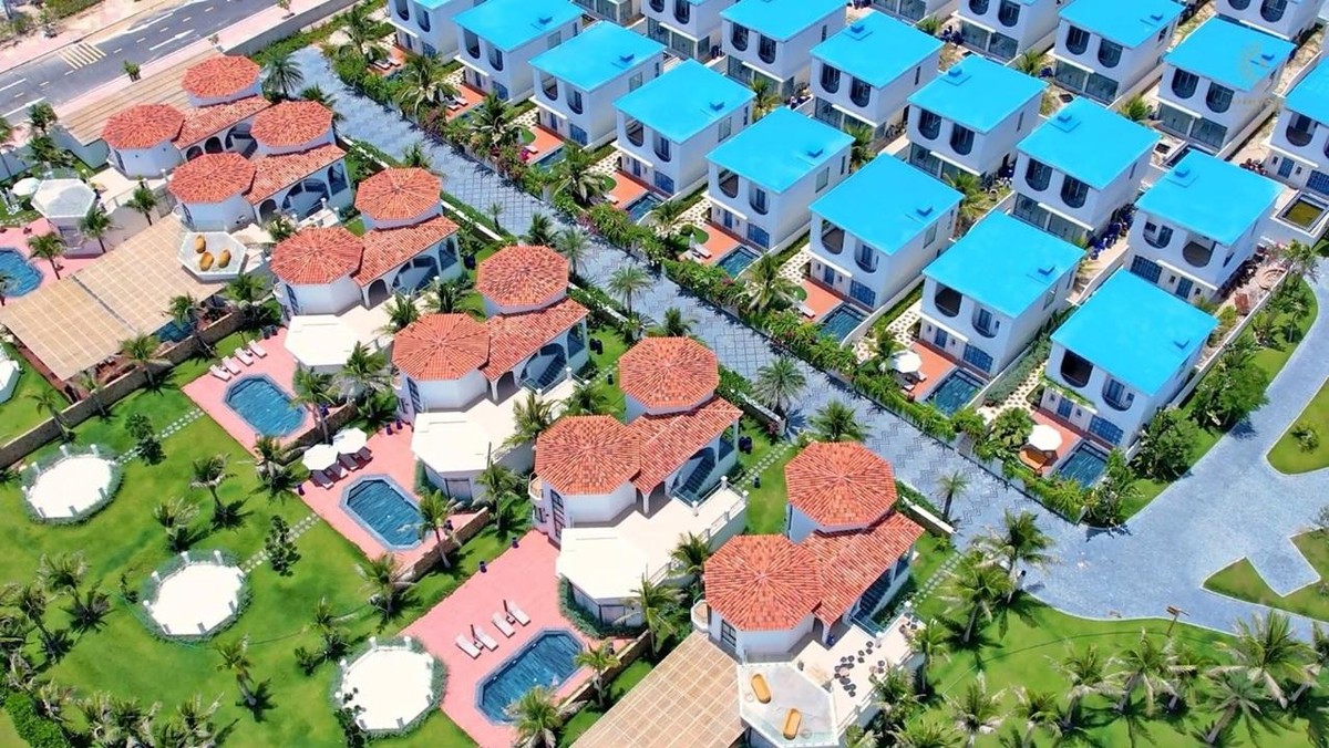 Biệt thự biển Santorini đã hoàn thiện và có sổ hồng từng căn. Biệt thự biển Santorini đã hoàn thiện và có sổ hồng từng căn.