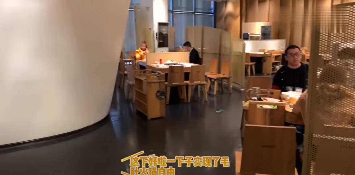 Cửa hàng trong mơ của những người bị cách ly bởi Covid-19. Cửa hàng trong mơ của những người bị cách ly bởi Covid-19.