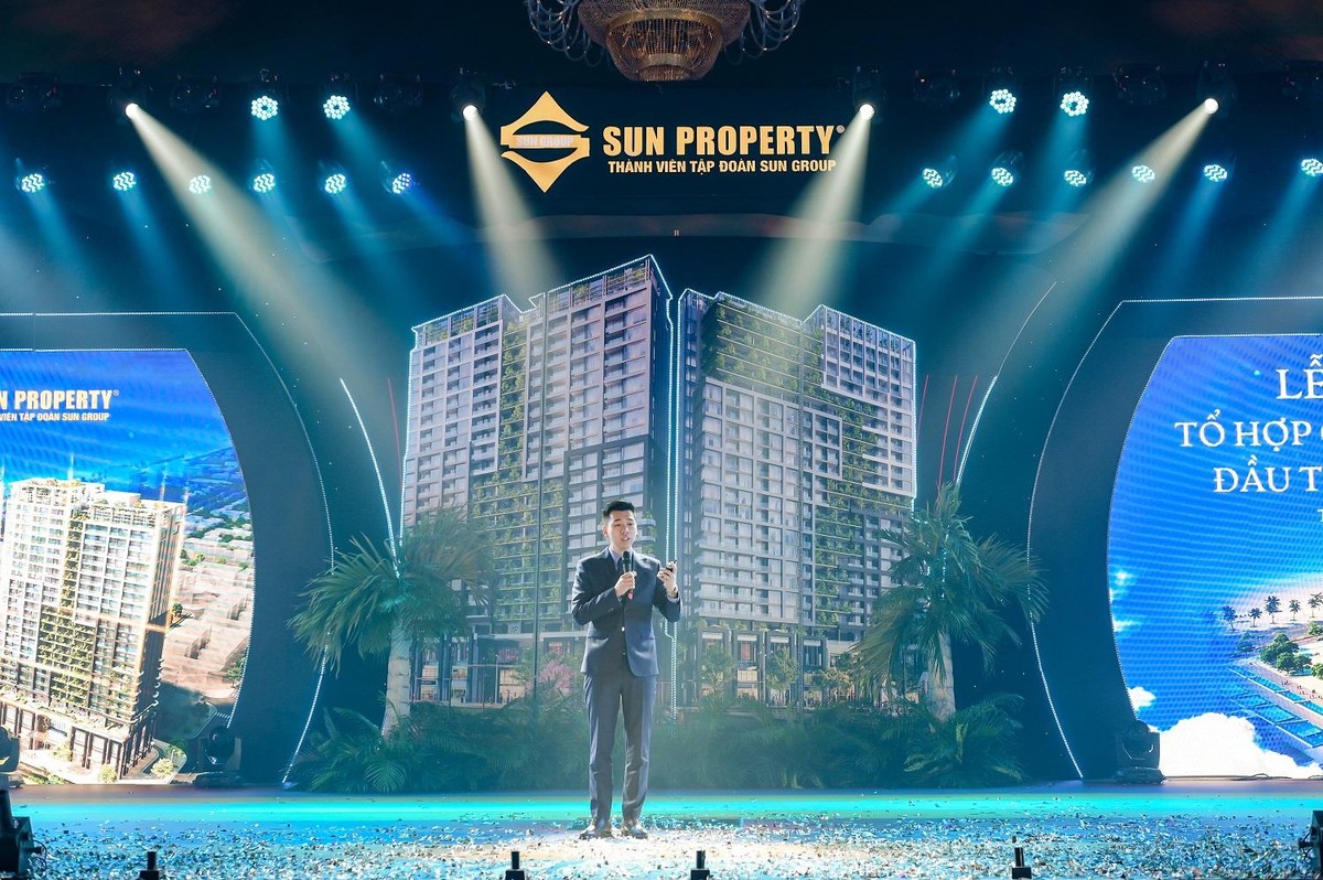 Đại diện Sun Property công bố thông tin chính thức về tổ hợp Legacy Gate tại Sầm Sơn.