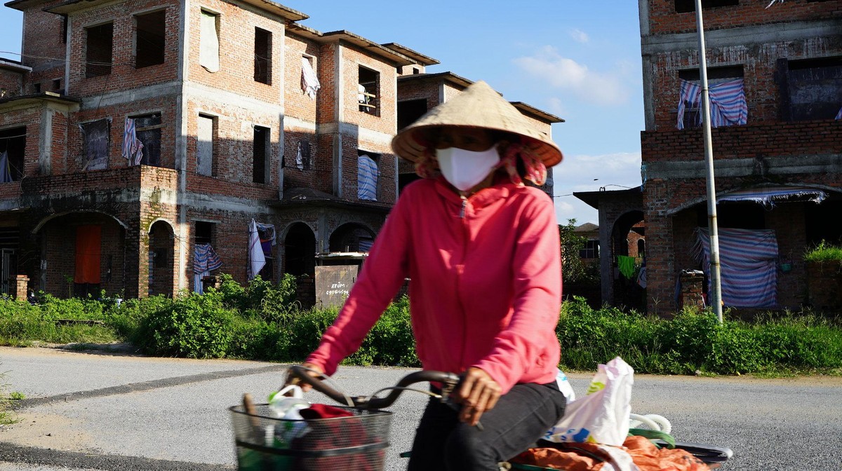 Thiếu vốn có thể khiến các dự án đình trệ. Ảnh: Dũng Minh.