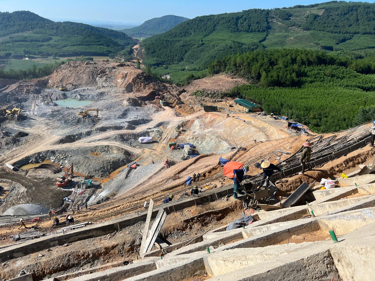 Cienco4 đang triển khai hầm Thần Vũ đoạn Diễn Châu - Bãi Vọt thuộc dự án thành phần cao tốc Bắc Nam phía đông.