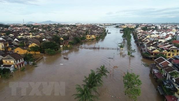 Phố cổ Hội An bị ngập lụt sau bão số 4. (Ảnh: Văn Dũng/TTXVN). Phố cổ Hội An bị ngập lụt sau bão số 4. (Ảnh: Văn Dũng/TTXVN).