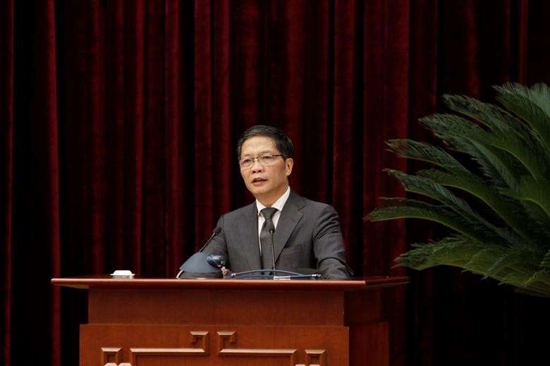 Trưởng Ban Kinh tế Trung ương Trần Tuấn Anh trình bày báo cáo về một số nội dung chủ yếu của Nghị quyết. (Ảnh: dangcongsan.vn).