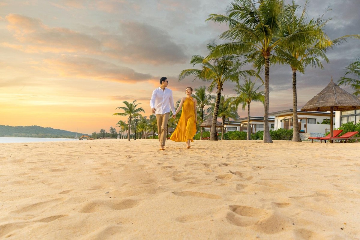 Nép mình bên bãi Ông Lang, Felicity Phu Quoc mang đến những trải nghiệm trọn vẹn khi song hành cùng Mövenpick Hotels & Resorts. Nép mình bên bãi Ông Lang, Felicity Phu Quoc mang đến những trải nghiệm trọn vẹn khi song hành cùng Mövenpick Hotels & Resorts.