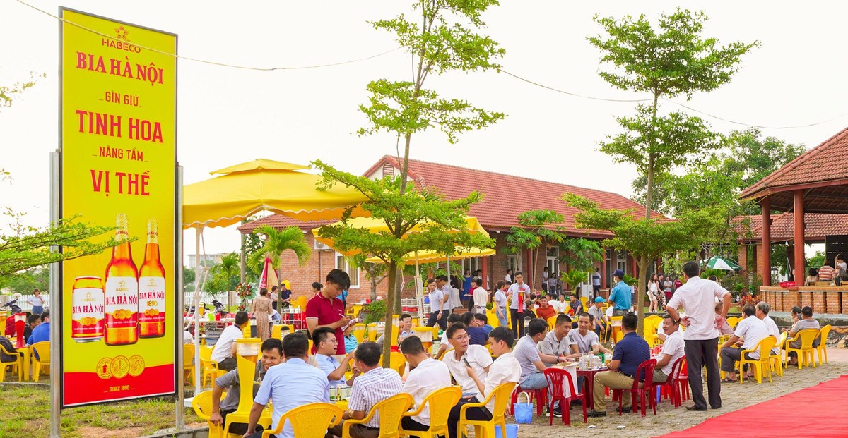 Habeco đang nỗ lực đẩy mạnh các hoạt động phát triển thương hiệu, mở rộng thị phần. Habeco đang nỗ lực đẩy mạnh các hoạt động phát triển thương hiệu, mở rộng thị phần.